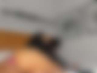 Hot-Mamacitah's Live Sex Cam Show