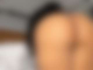 Hot-Mamacitah's Live Sex Cam Show