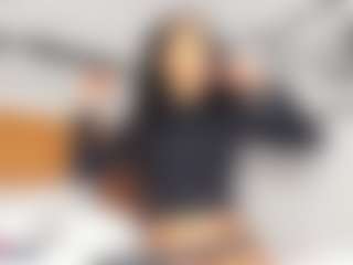 Hot-Mamacitah's Live Sex Cam Show