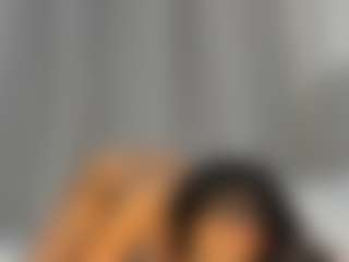 Live cam show with Hot-Mamacitah - Fingering Latina on Dolls Live