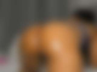 Hot-Mamacitah's Live Sex Cam Show