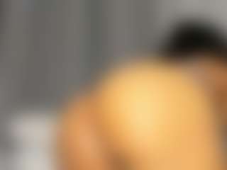 Hot-Mamacitah's Live Sex Cam Show