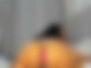 Hot-Mamacitah's Live Sex Cam Show