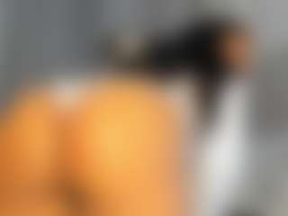 Hot-Mamacitah's Live Sex Cam Show
