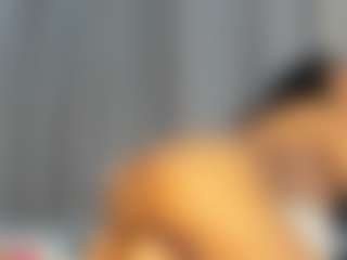Live cam show with Hot-Mamacitah - Gagging on Dare Cams