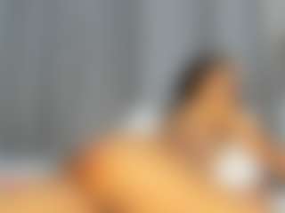 Hot-Mamacitah's Live Sex Cam Show