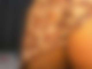 Hot-Mamacitah's Live Sex Cam Show