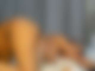 Hot-Mamacitah's Live Sex Cam Show