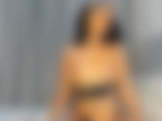 Hot-Mamacitah's Live Sex Cam Show
