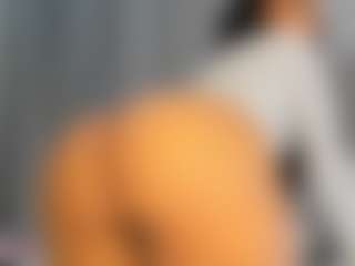 Live cam show with Hot-Mamacitah - Drinking on Gym Cam Girls
