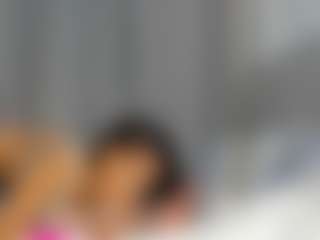 Live cam show with Hot-Mamacitah - Deepthroat on Camsoda