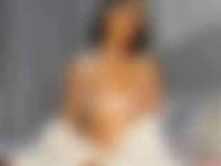 Hot-Mamacitah's Live Sex Cam Show