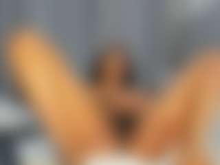 Hot-Mamacitah's Live Sex Cam Show