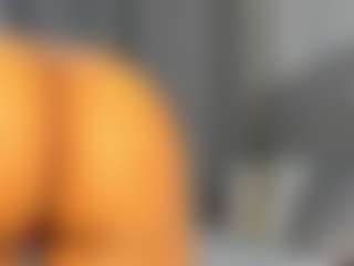 Hot-Mamacitah's Live Sex Cam Show