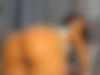 Hot-Mamacitah's Live Sex Cam Show