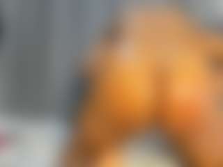 Hot-Mamacitah's Live Sex Cam Show