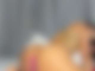 Hot-Mamacitah's Live Sex Cam Show