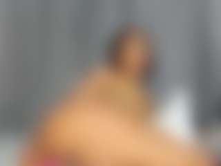 Hot-Mamacitah's Live Sex Cam Show
