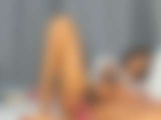 Live cam show with Hot-Mamacitah - Erotic Dance on xheatlive.com