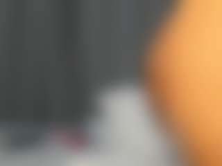 Hot-Mamacitah's Live Sex Cam Show