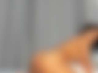 Hot-Mamacitah's Live Sex Cam Show