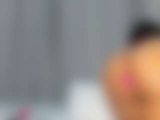Hot-Mamacitah's Live Sex Cam Show