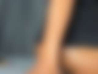 Hot-Mamacitah's Live Sex Cam Show