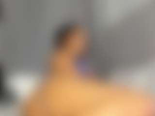 Hot-Mamacitah's Live Sex Cam Show