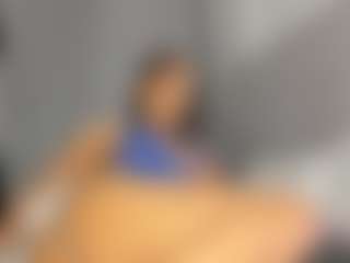 Hot-Mamacitah's Live Sex Cam Show