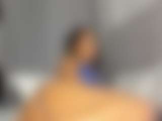 Hot-Mamacitah's Live Sex Cam Show