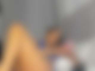 Hot-Mamacitah's Live Sex Cam Show