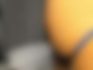 Hot-Mamacitah's Live Sex Cam Show