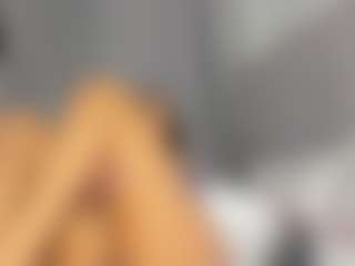Hot-Mamacitah's Live Sex Cam Show