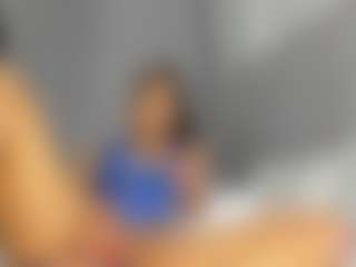 Hot-Mamacitah's Live Sex Cam Show