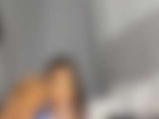 Hot-Mamacitah's Live Sex Cam Show