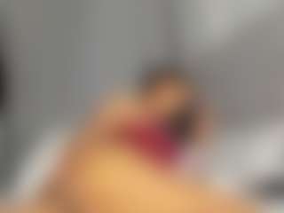 Hot-Mamacitah's Live Sex Cam Show