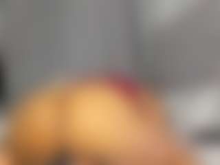 Hot-Mamacitah's Live Sex Cam Show