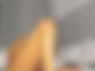 Hot-Mamacitah's Live Sex Cam Show