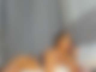 Hot-Mamacitah's Live Sex Cam Show