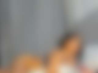 Live cam show with Hot-Mamacitah - Ebony Small Tits on liverealitysex.com