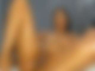 Hot-Mamacitah's Live Sex Cam Show