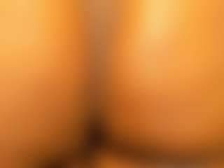Hot-Mamacitah's Live Sex Cam Show