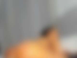 Hot-Mamacitah's Live Sex Cam Show