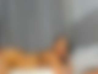 Live cam show with Hot-Mamacitah - Erotic Dance on Camsoda