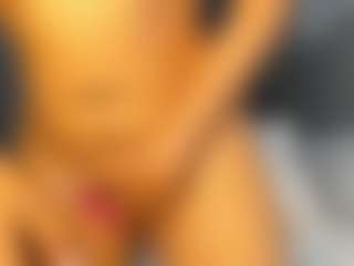 Hot-Mamacitah's Live Sex Cam Show