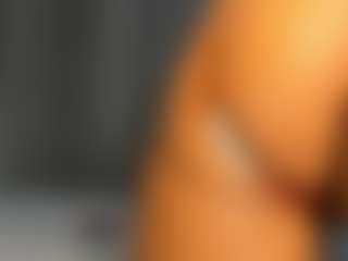 Hot-Mamacitah's Live Sex Cam Show