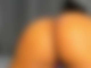 Live cam show with Hot-Mamacitah - Pornstar Asshole on Camsoda