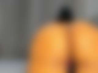 Hot-Mamacitah's Live Sex Cam Show