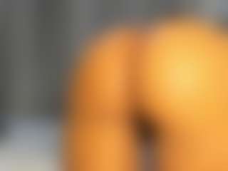 Hot-Mamacitah's Live Sex Cam Show