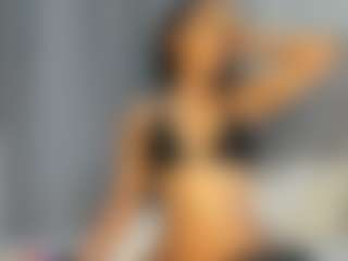 Hot-Mamacitah's Live Sex Cam Show